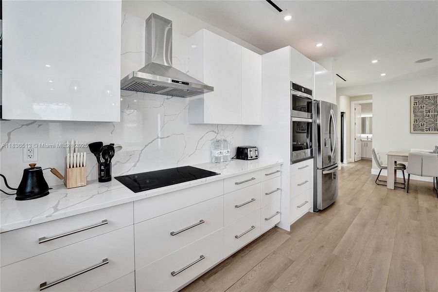 Furnished interior view inside a new home in , Fort Lauderdale (Image 14).