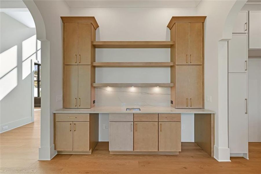 Furnished interior view inside a new home in , Alpharetta (Image 7).