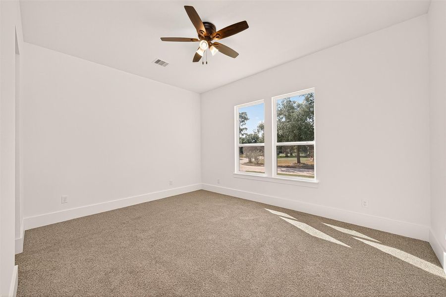 Spacious, unfurnished interior of a new home in , Tomball (Image 25). Spacious, unfurnished interior of a new home in , Tomball (Image 25).
