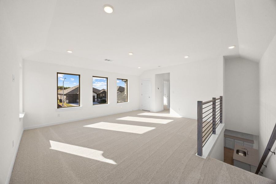 Spacious, unfurnished interior of a new home in Prairie Winds, Hutto (Image 26).