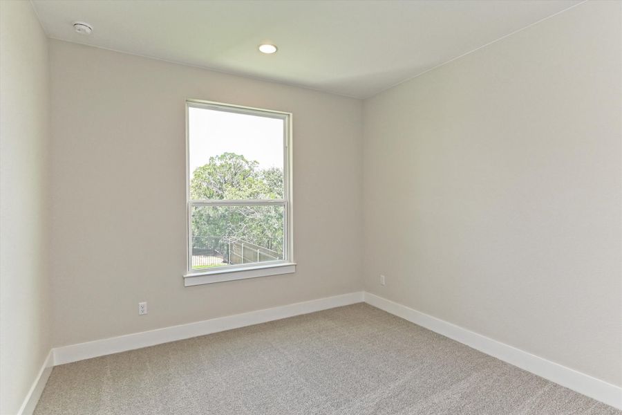 Representative unfurnished interior of a home built from the Opal by Giddens Homes in Riverstone, Georgetown (Image 31).
