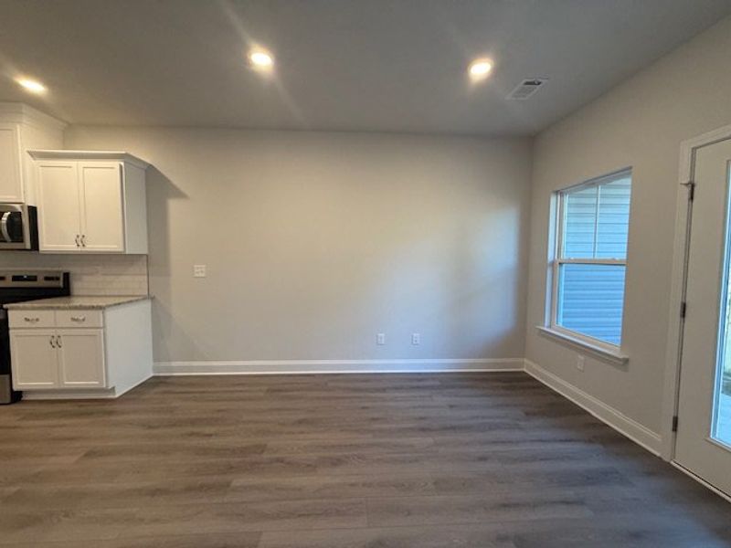 Spacious, unfurnished interior of a new home in Caroleton Townhomes, Grovetown (Image 17).