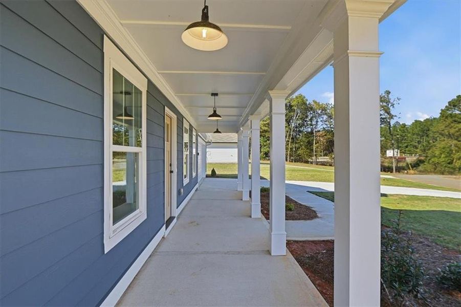 Exterior details and patio area of a home in , Hartwell (Image 3).