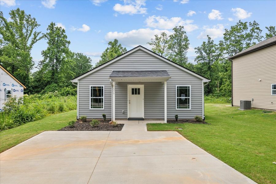 Representative exterior photo of a completed home built from the Elliott by Enchanted Homes in Arcadia Village, Spartanburg, SC (Image 1). Representative exterior photo of a completed home built from the Elliott by Enchanted Homes in Arcadia Village, Spartanburg, SC (Image 1).