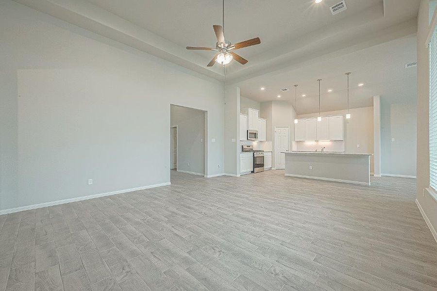 Spacious, unfurnished interior of a new home in Grand Magnolia, Magnolia (Image 31).