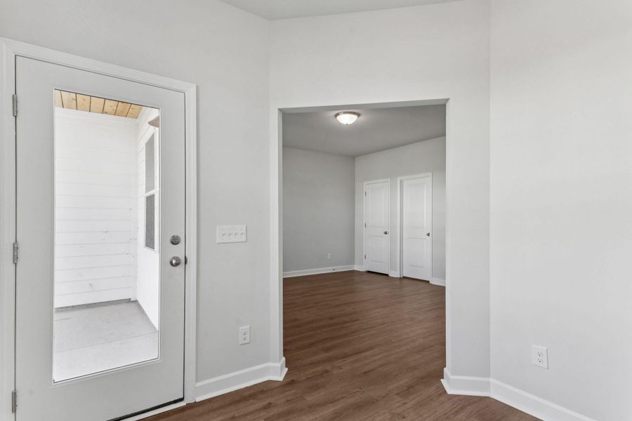 Spacious, unfurnished interior of a new home in , Summerville (Image 32).