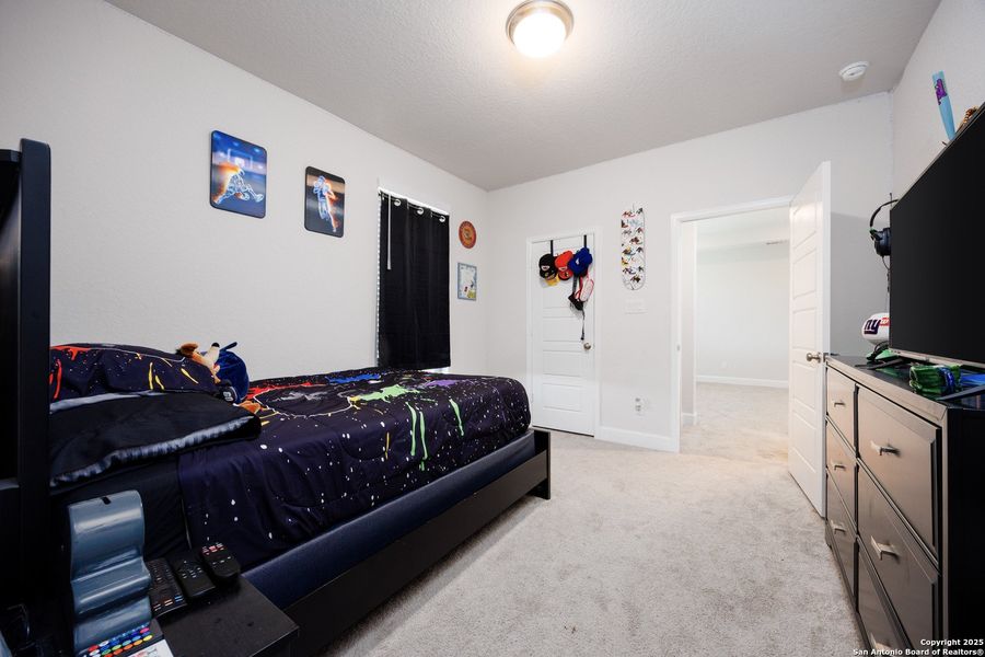 Furnished interior view inside a new home in Weston Oaks 55', San Antonio (Image 10). Furnished interior view inside a new home in Weston Oaks 55', San Antonio (Image 10).