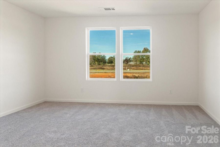 Spacious, unfurnished interior of a new home in Frey Creek, Spartanburg (Image 13).
