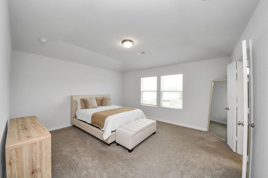 Furnished interior view inside a new home in Montgomery Oaks - Premier, Conroe (Image 14). Furnished interior view inside a new home in Montgomery Oaks - Premier, Conroe (Image 14).