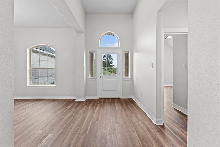 Spacious, unfurnished interior of a new home in , Lindale (Image 20).