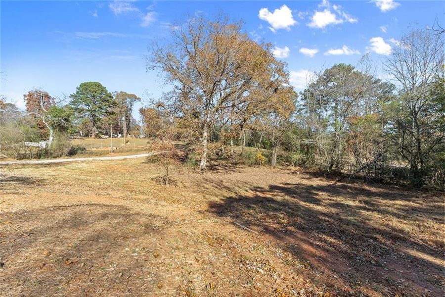 Natural landscape and outdoor views near  in Cleveland (Image 39).