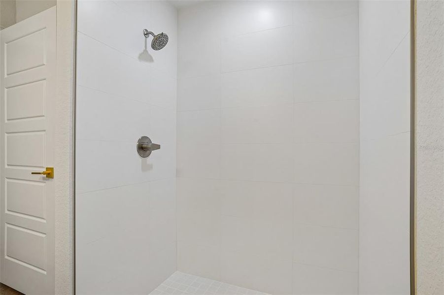 Close-up of interior finishes inside a home in , Citrus Springs (Image 16).