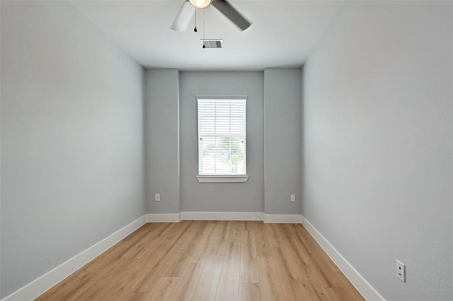 Image 27 of a home in .