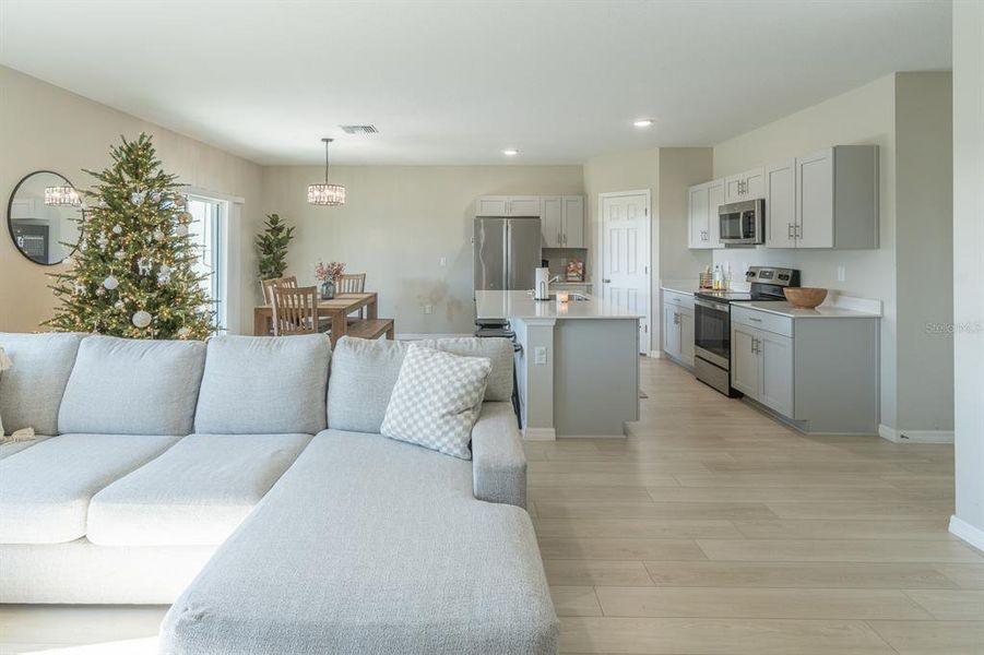 Furnished interior view inside a new home in Pasadena Point, Wesley Chapel (Image 62). Furnished interior view inside a new home in Pasadena Point, Wesley Chapel (Image 62).