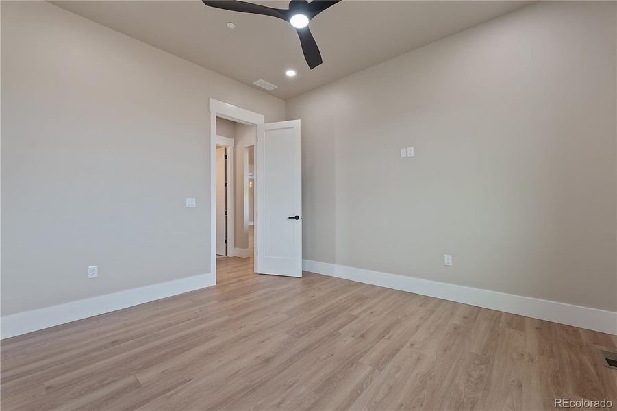 Spacious, unfurnished interior of a new home in , Fort Lupton (Image 38).