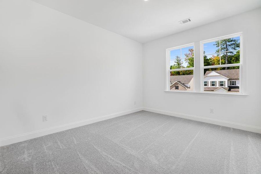Spacious, unfurnished interior of a new home in Falls Creek, Flowery Branch (Image 37).