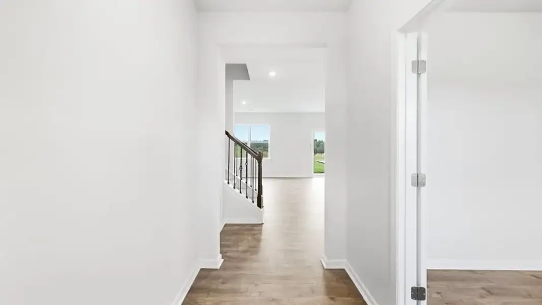 Spacious, unfurnished interior of a new home in Spring Ridge, Anderson (Image 14).