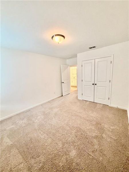 Spacious, unfurnished interior of a new home in Creekside, Dawsonville (Image 48).