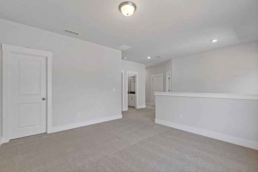 Representative unfurnished interior of a home built from the Stafford by Crawford Creek Communities in Red Bird Manor, Jefferson (Image 35).