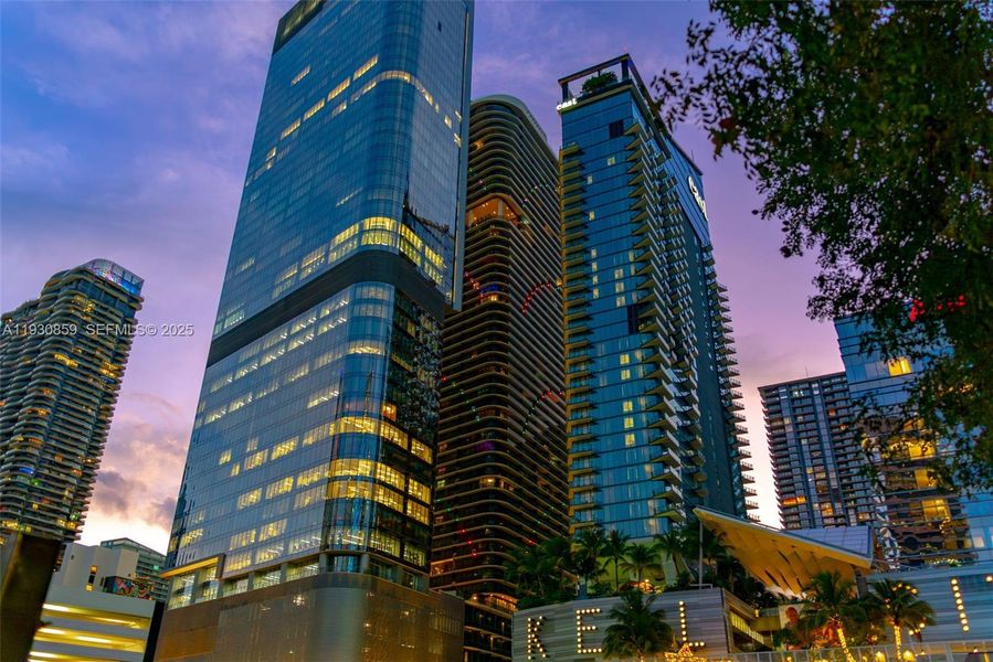 Condo located in Miami, FL showcasing its design and architecture (Image 21). Condo located in Miami, FL showcasing its design and architecture (Image 21).