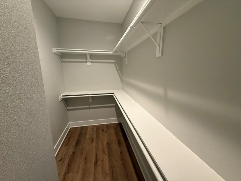 Spacious, unfurnished interior of a new home in , Dickinson (Image 14).