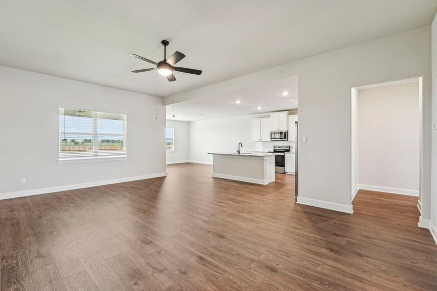 Spacious, unfurnished interior of a new home in Colson Ranch, Jarrell (Image 6). Spacious, unfurnished interior of a new home in Colson Ranch, Jarrell (Image 6).