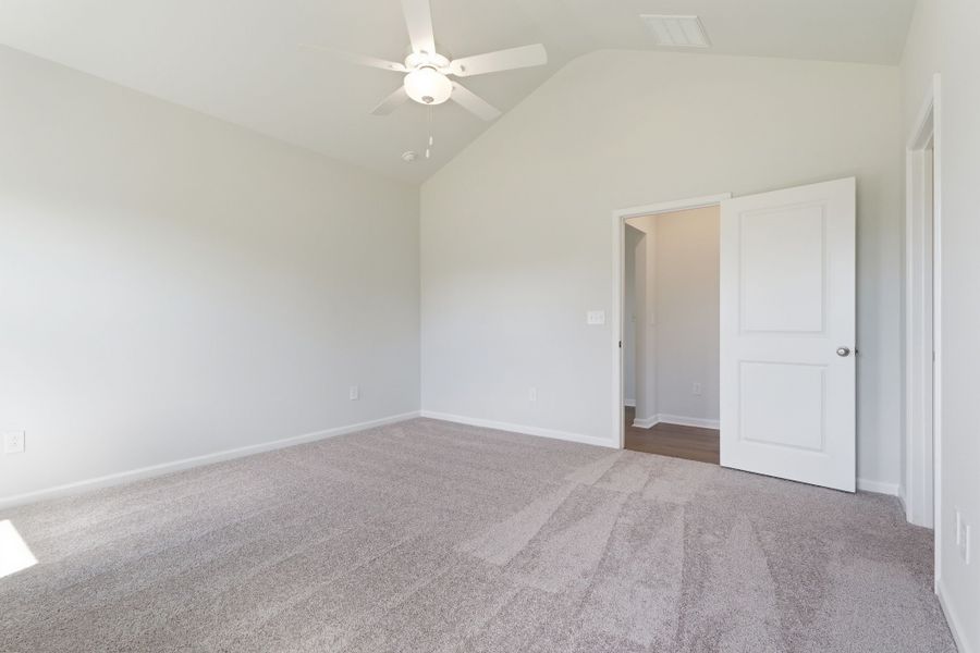 Spacious, unfurnished interior of a new home in Willowbrook, Shelby (Image 20). Spacious, unfurnished interior of a new home in Willowbrook, Shelby (Image 20).