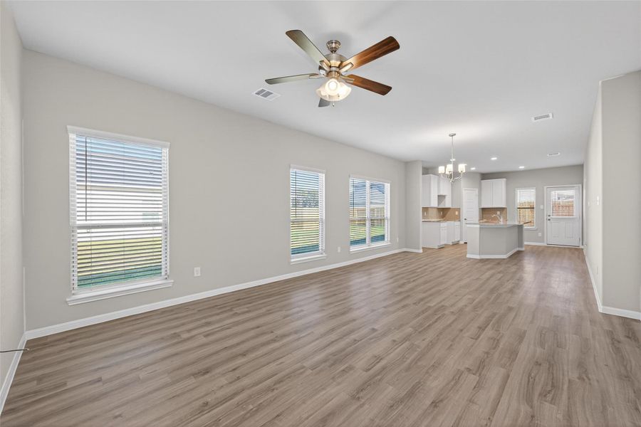 Spacious, unfurnished interior of a new home in Woodland Lakes, Huffman (Image 25). Spacious, unfurnished interior of a new home in Woodland Lakes, Huffman (Image 25).