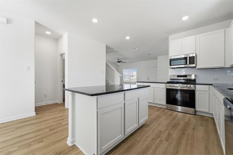 Furnished interior view inside a new home in La Terra, Celina (Image 4).