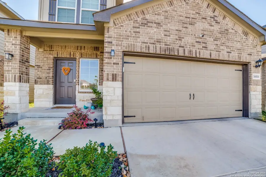 Exterior details and patio area of a home in , San Antonio (Image 3).