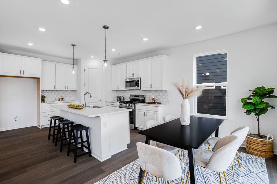 Representative furnished interior of a home built from the Madison Signature by Taylor Morrison in The Coves on Lake Wylie, Charlotte (Image 10).