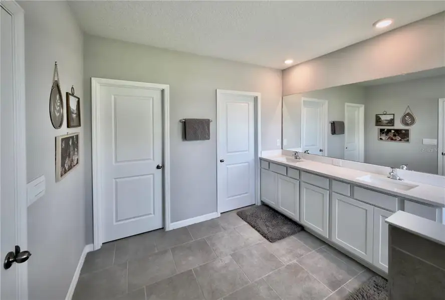 Furnished interior view inside a new home in , San Antonio (Image 31). Furnished interior view inside a new home in , San Antonio (Image 31).
