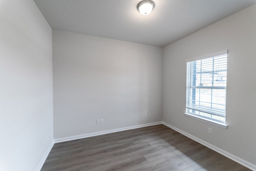 Spacious, unfurnished interior of a new home in Hannah Heights, Seguin (Image 16).