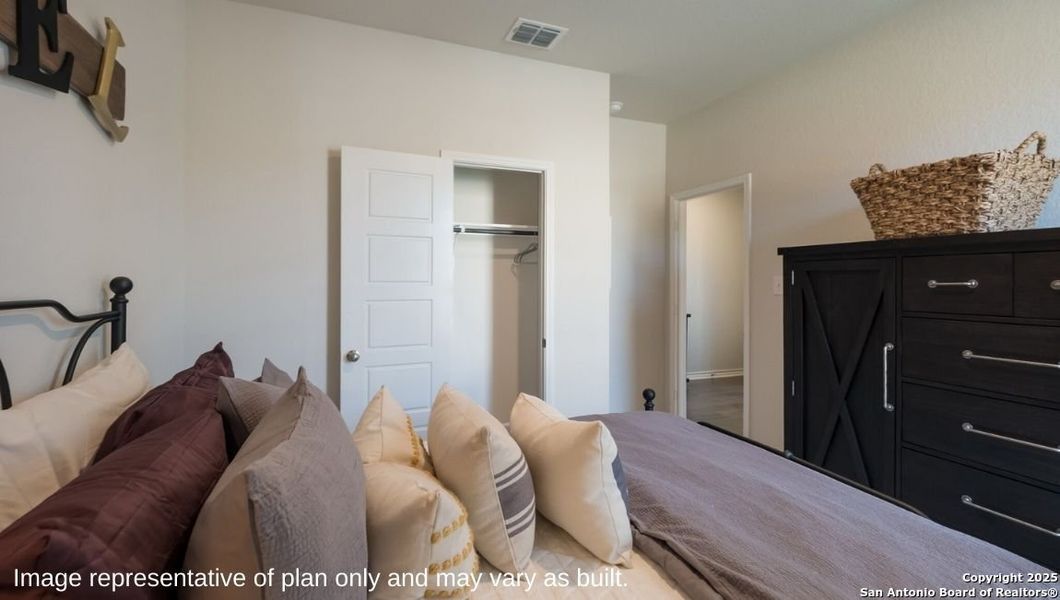 Furnished interior view inside a new home in Brookstone Creek, San Antonio (Image 14). Furnished interior view inside a new home in Brookstone Creek, San Antonio (Image 14).
