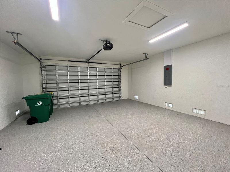 Spacious, unfurnished interior of a new home in , Port Charlotte (Image 55).