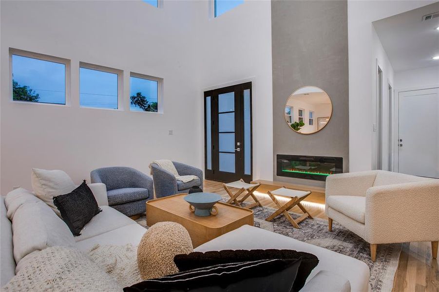 Furnished interior view inside a new home in , Dallas (Image 4).