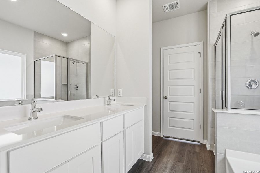 Furnished interior view inside a new home in Timber Creek, San Antonio (Image 9).