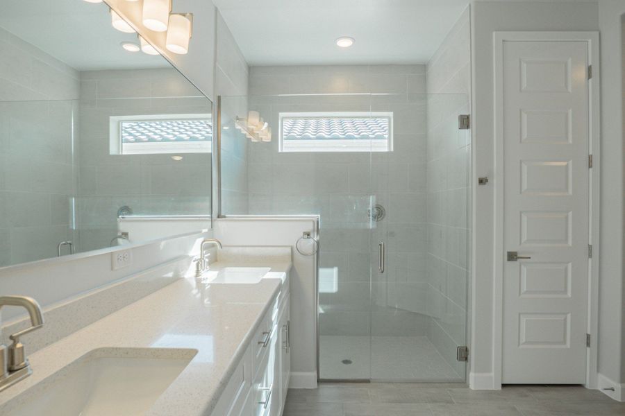 Furnished interior view inside a new home in Paseo Del Este, El Paso (Image 9).