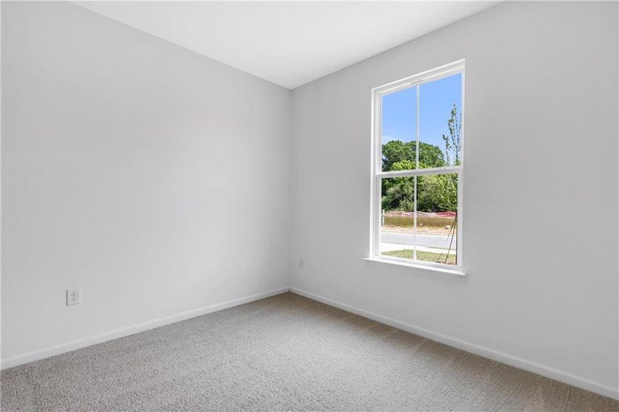 Spacious, unfurnished interior of a new home in Three Rivers, Rome (Image 16).