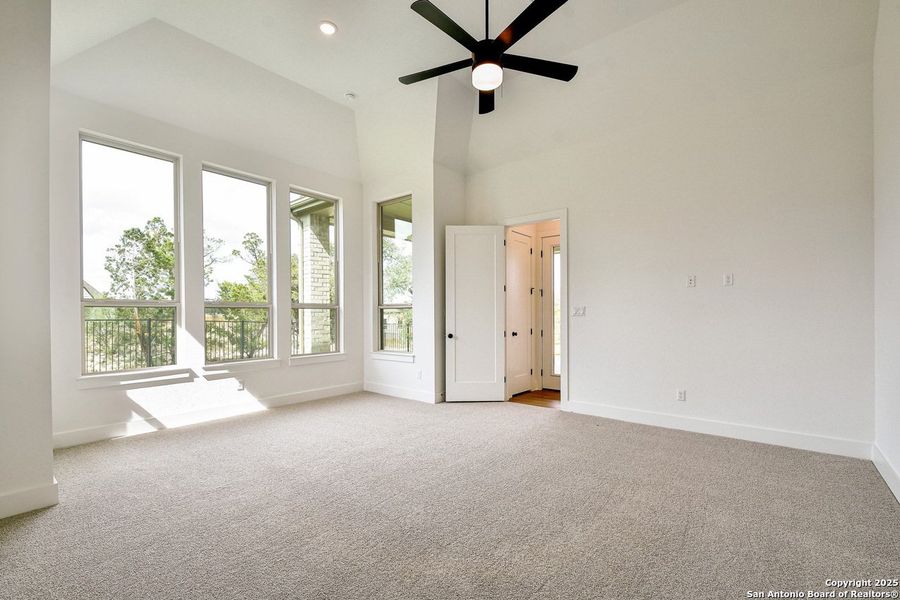 Spacious, unfurnished interior of a new home in La Cima: 70ft. lots, San Marcos (Image 15). Spacious, unfurnished interior of a new home in La Cima: 70ft. lots, San Marcos (Image 15).