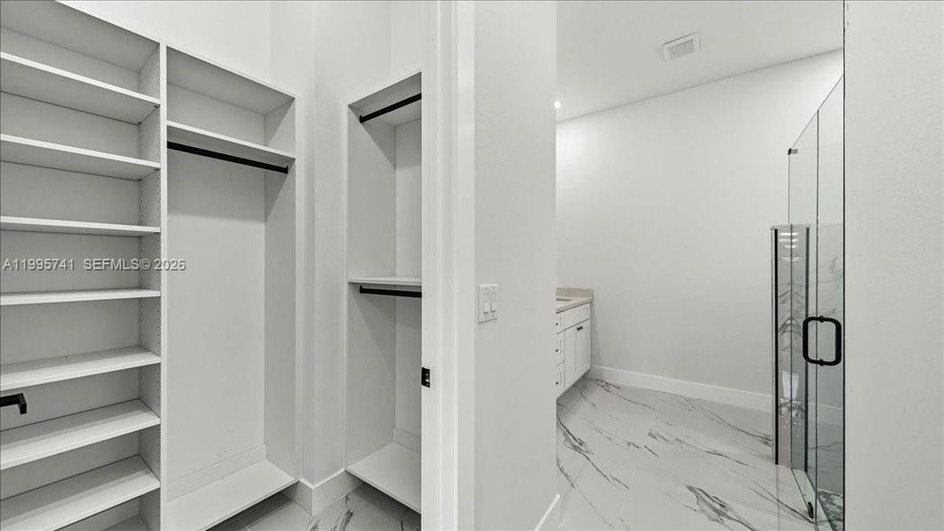 Image 47 of a home in . Image 47 of a home in .