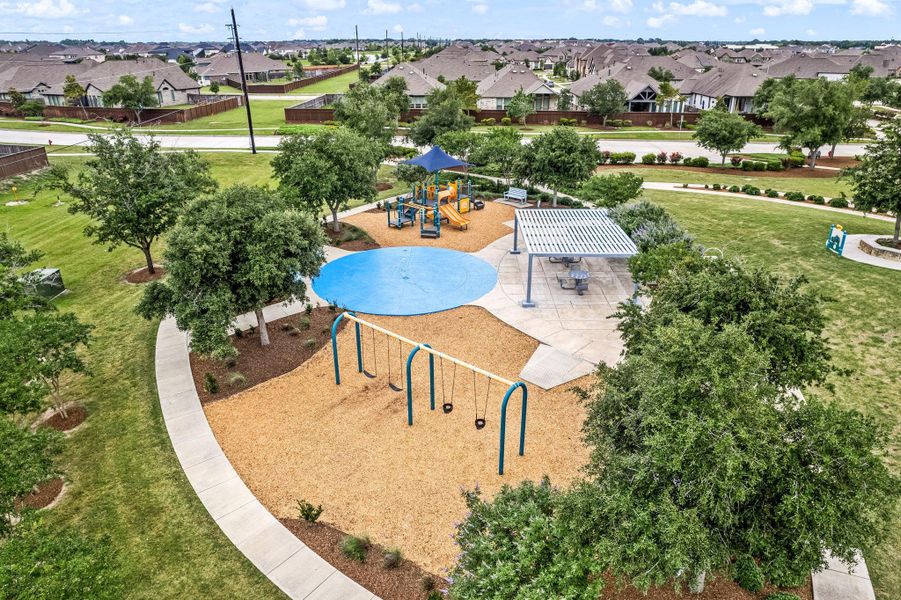 Community amenities in Meridiana, Manvel (Image 35).