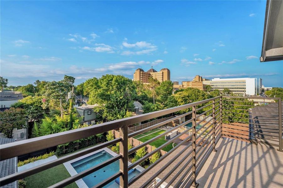 Image 33 of a home in .