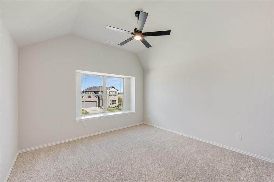 Spacious, unfurnished interior of a new home in Hunters Ridge, Crowley (Image 28).