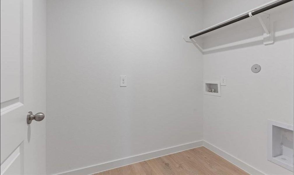 Spacious, unfurnished interior of a new home in Sorrento, Richmond (Image 20).