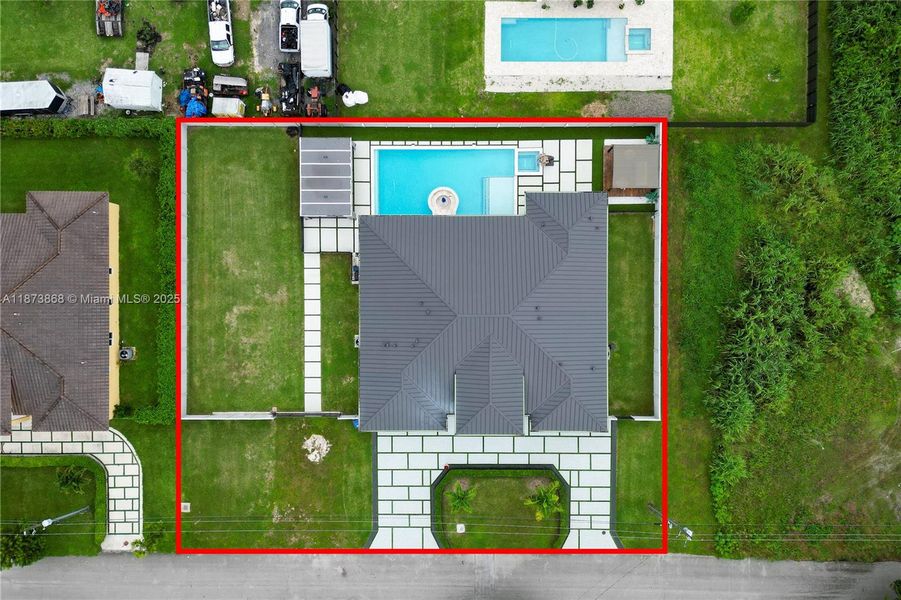 Furnished interior view inside a new home in , Homestead (Image 19).