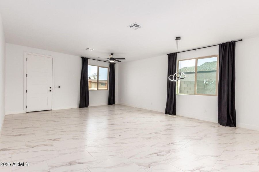 20250301090202013215000000-o