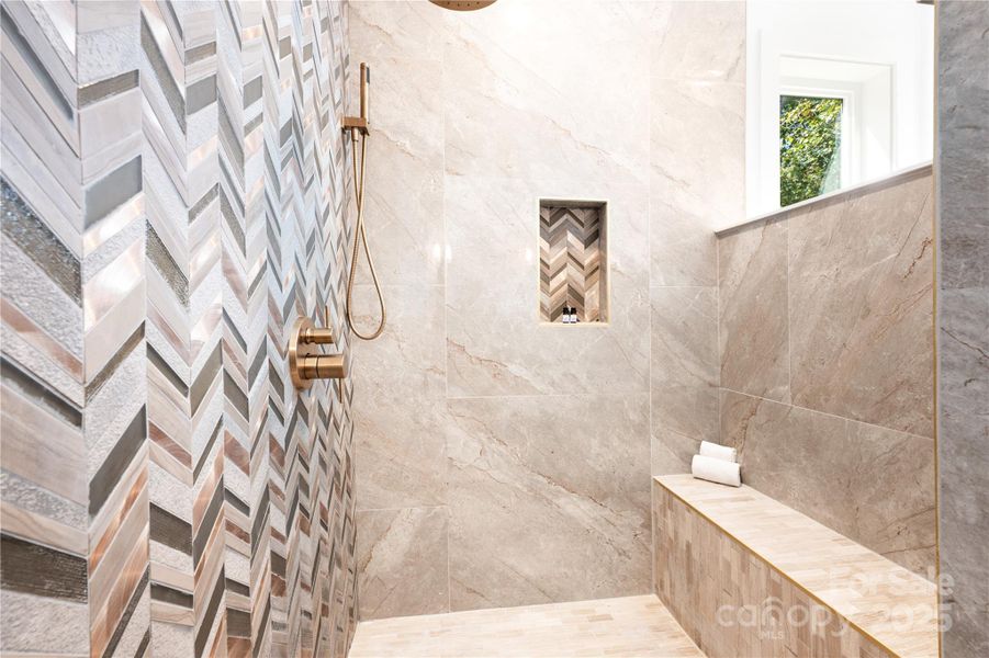 Main-level primary suite