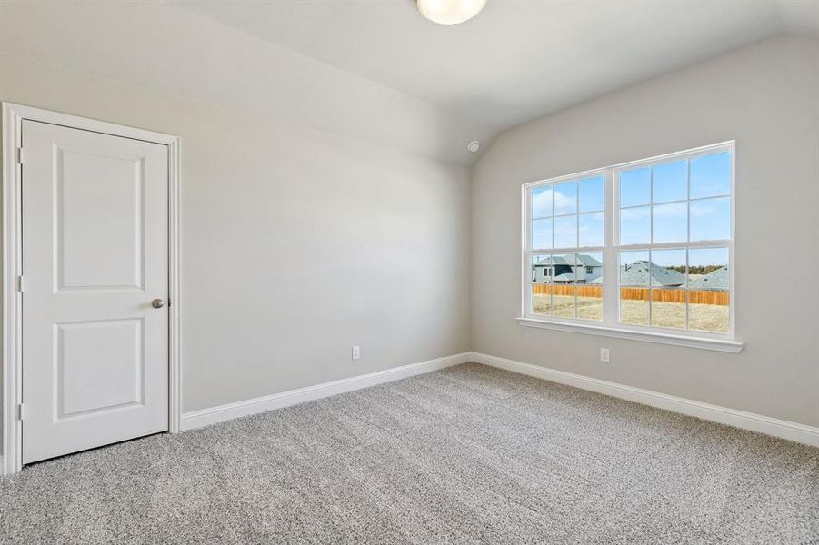 Spacious, unfurnished interior of a new home in Venetian, Weston (Image 16).