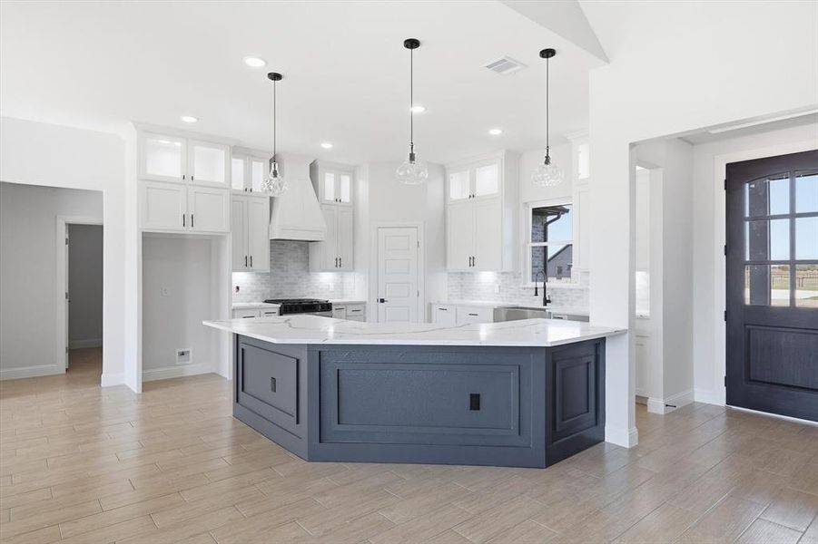 Furnished interior view inside a new home in , Sanger (Image 5).